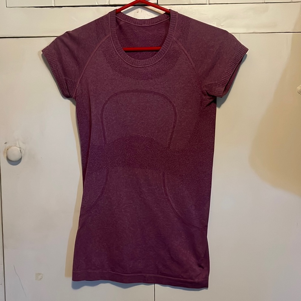 Lululemon swiftly purple work out shirt. Size 4.